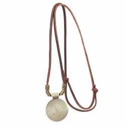 Collana vintage - pendente rotondo in metallo - corda in cuoio