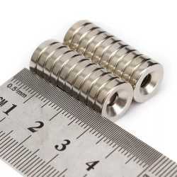N50 Magnete in Neodimio - contropiede con foro 4 mm - 12 * 3 mm - 20 pezzi